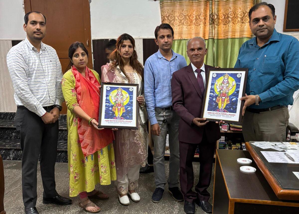 Felicitation by Chairman Sri Nithin Mahajan & Staff - Workshop on "AI-Powered Super Brain Yoga" at Jammu Institute of Ayurveda & Research, Nardini (Raipur), JAMMU, J & K state.