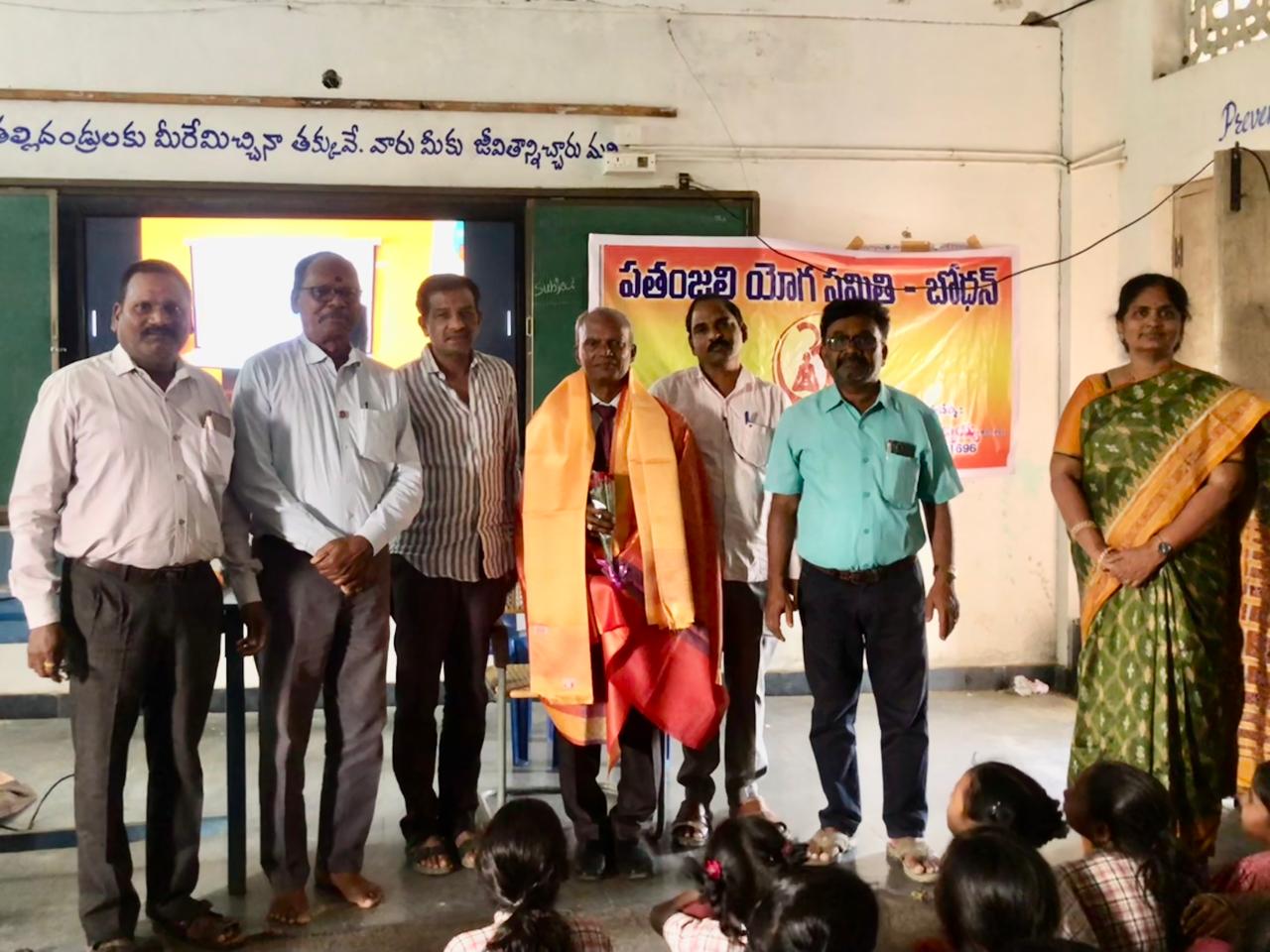  Felicitation by HM & staff & Office Bearers pf Patanjali Yoga Samithi, Bodhan - workshop on Super Brain Yoga at Zilla Parishad High School, Pentakalan, Bodhan Mandal, Nizamabad Dist., sponsored by Patanjali Yoga Samithi, Bodhan.