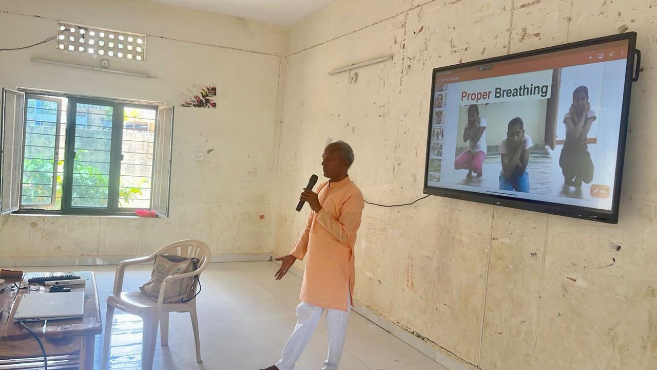 Power Point Presentation on Super Brain Yoga at Manavatha Sadan, Dichpally organized by National service Scheme as part of 100 days action plan.